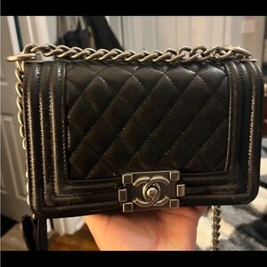 CHANEL Black Quilted Crossbody Bag with Silver Chain